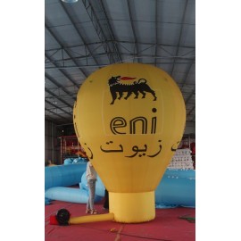 Promotivni baloni na podu